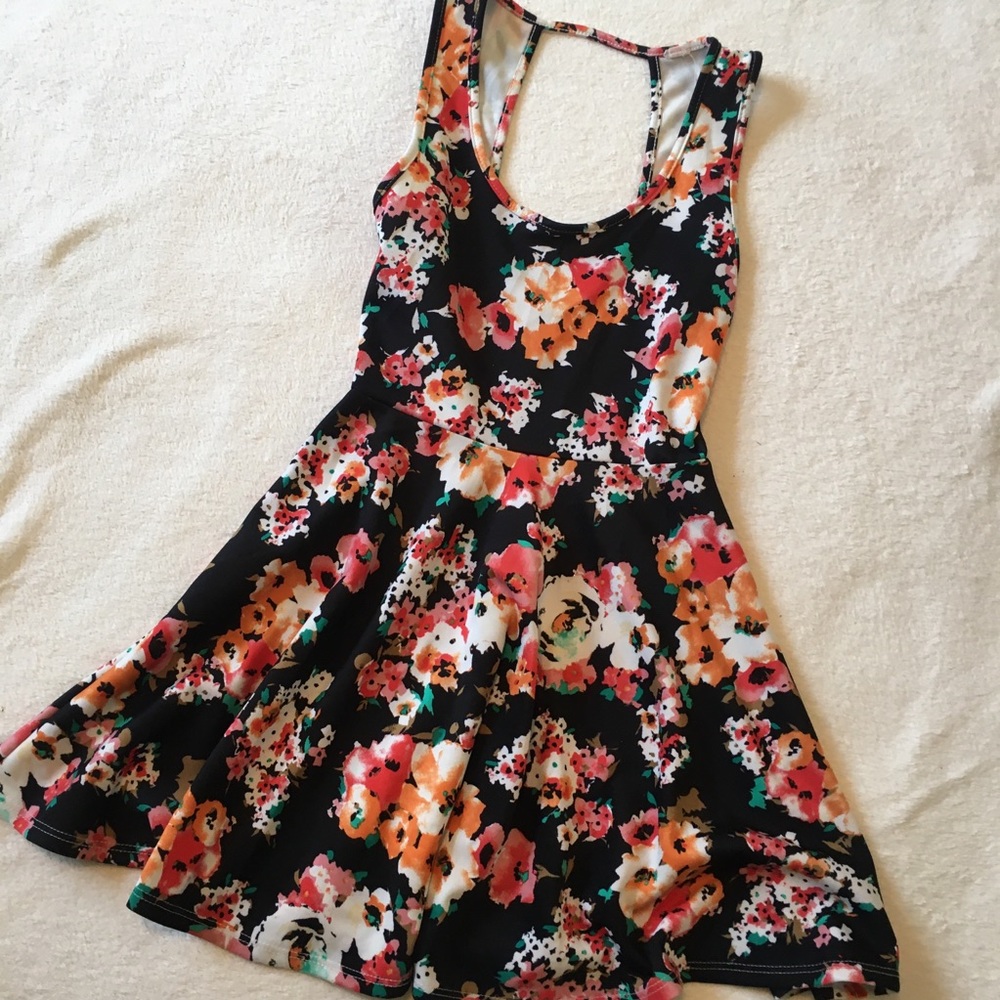 FLORAL FIT N FLARE DRESS